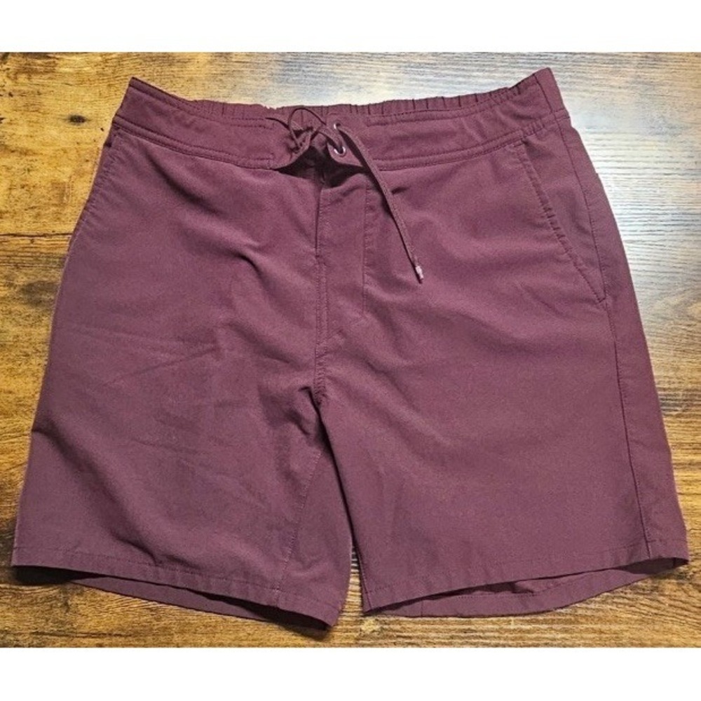 Ten Thousand The Foundation Dark Red-Burgundy Shorts Men's 7 Inseam Size Medium